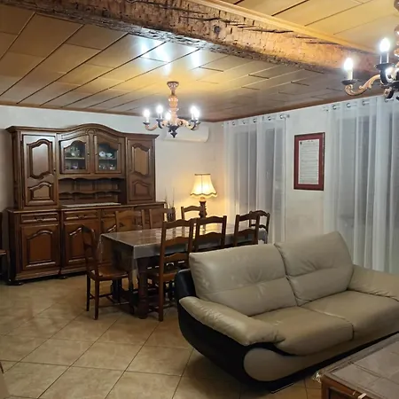 Matze Hoft 3 Etoiles Lägenhet